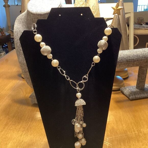 Long Silvertone Chain and Faux Pearl Necklace - Picture 6 of 9